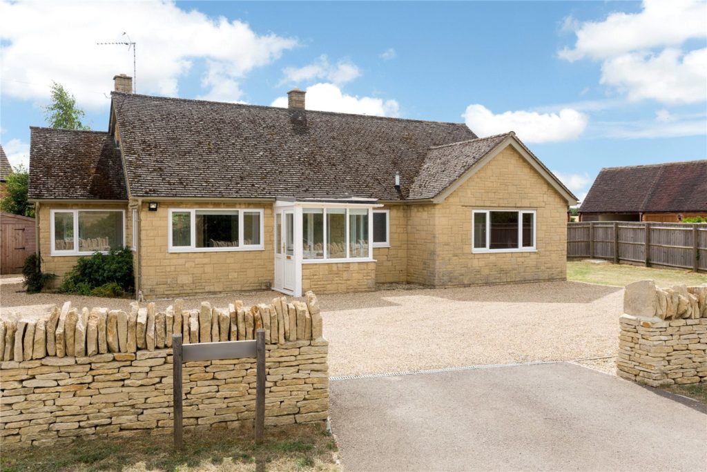 Duns Tew, Bicester, Oxfordshire, OX25 6JR