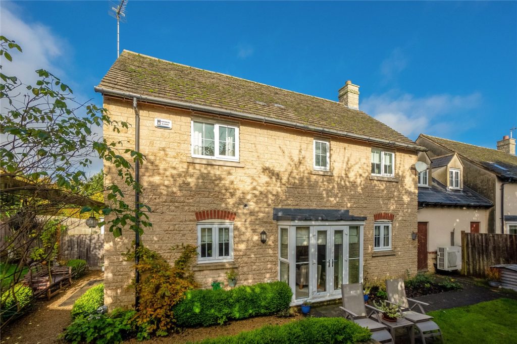 Crossways Court, Enstone, Chipping Norton, Oxfordshire, OX7 4NR