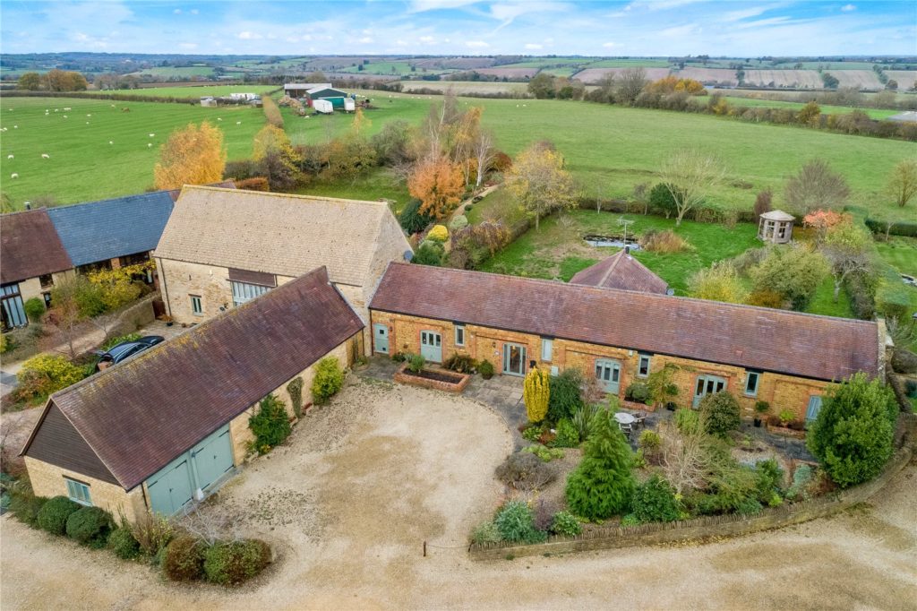 Field Court, Duns Tew, Bicester, Oxfordshire, OX25 6LD