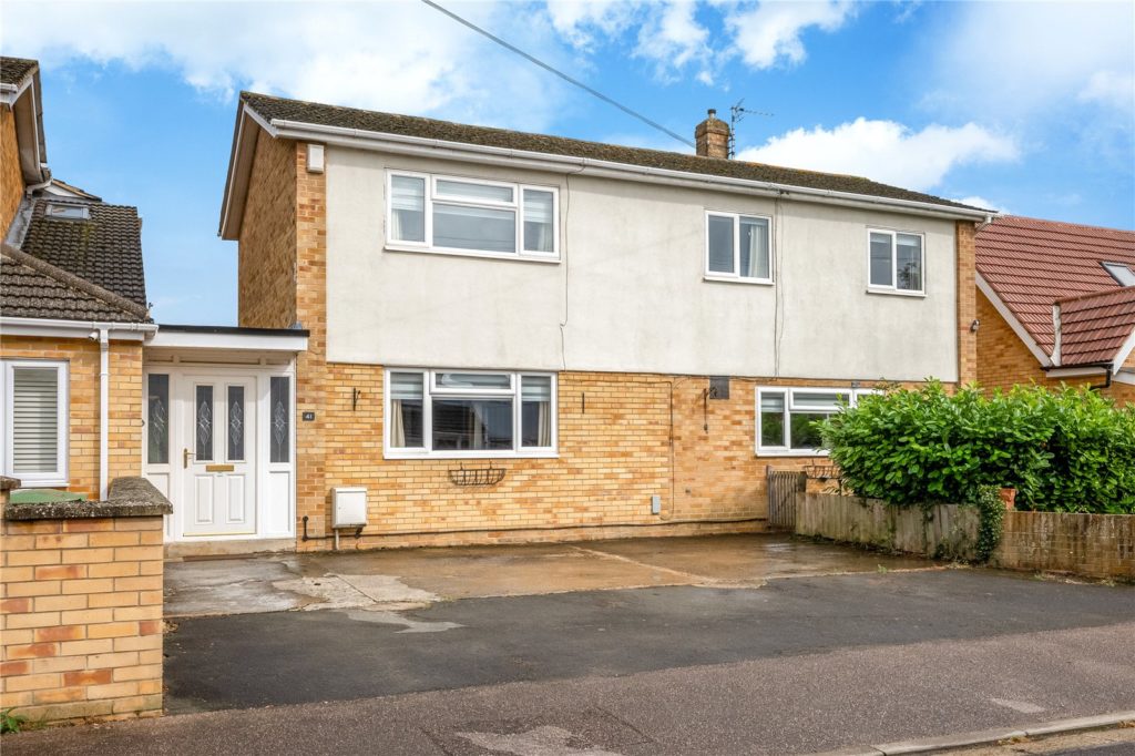 Rochester Way, Twyford, Banbury, Oxfordshire, OX17 3JU