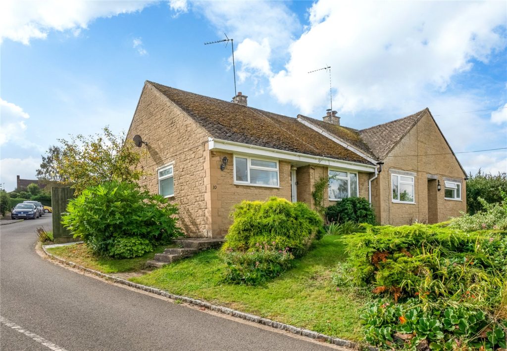 Bishops Close, Barford St Michael, Banbury, Oxfordshire, OX15 0RU