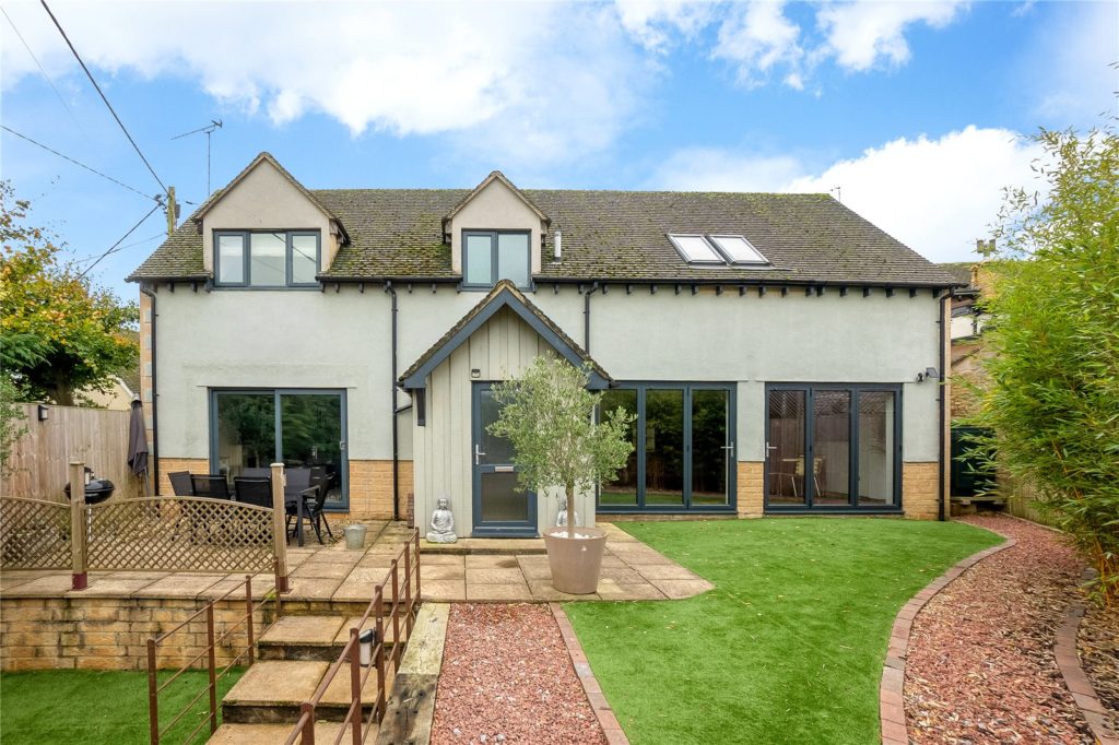 Bicester Road, Enstone, Chipping Norton, Oxfordshire, OX7 4NH