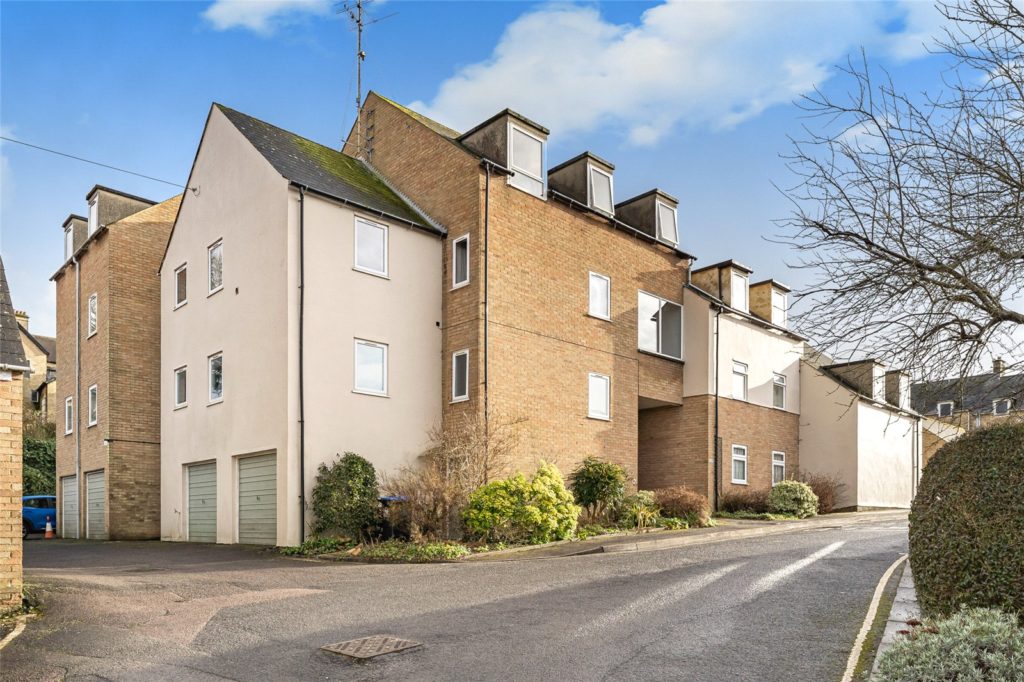 Finsbury Place, Chipping Norton, OX7 5LS