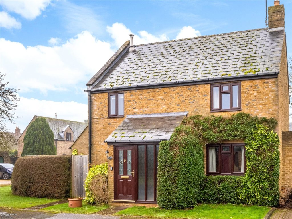 Hollybush Road, Hook Norton, OX155LY