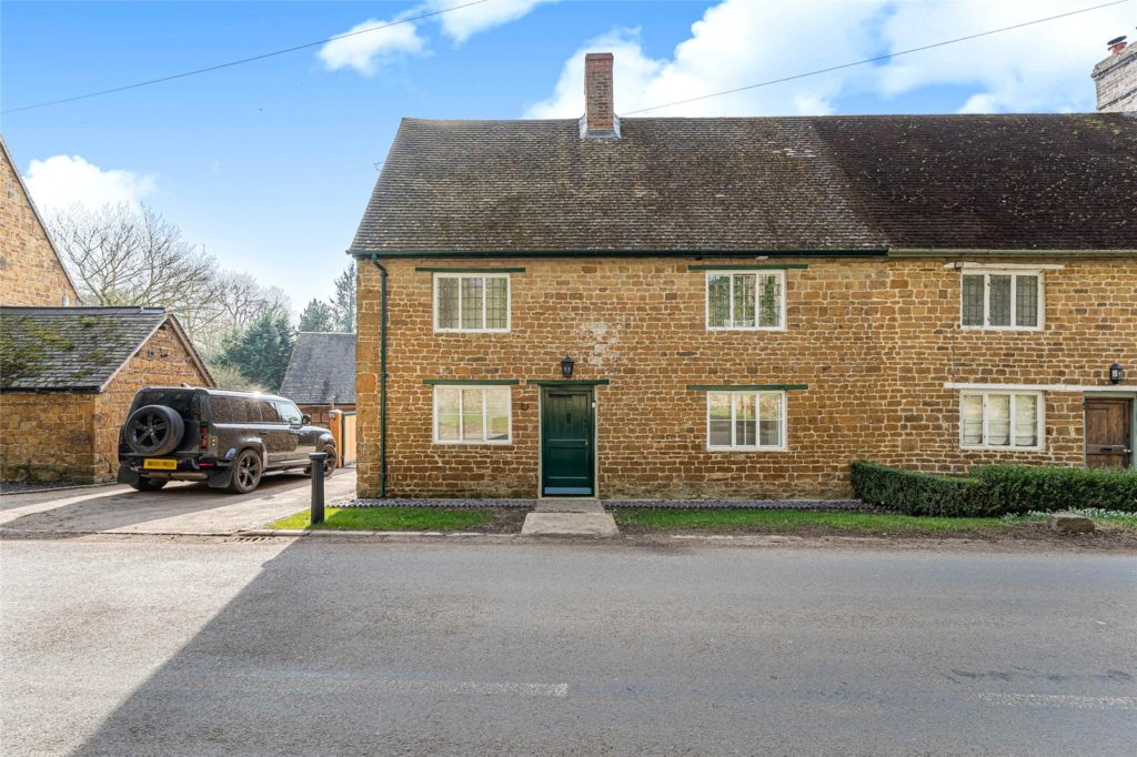 Cropredy Lane, Williamscott, Banbury, Oxfordshire, OX17 1AD